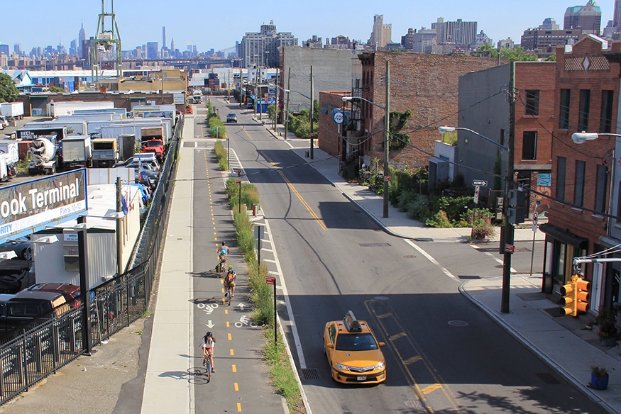 Segregated cheap bike lanes